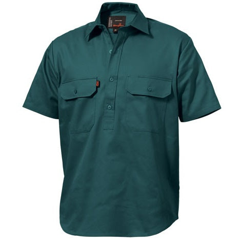 Green short-sleeve shirt with two front pockets on a white background