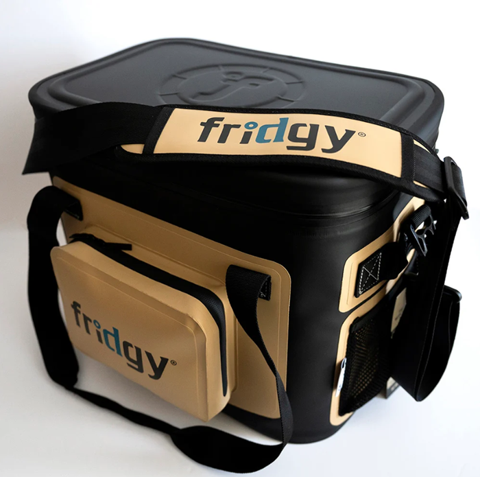 Fridgy FRICOOLER14LITRE 14 Litre Cooler Cribmate Plus sandy taupe angle view